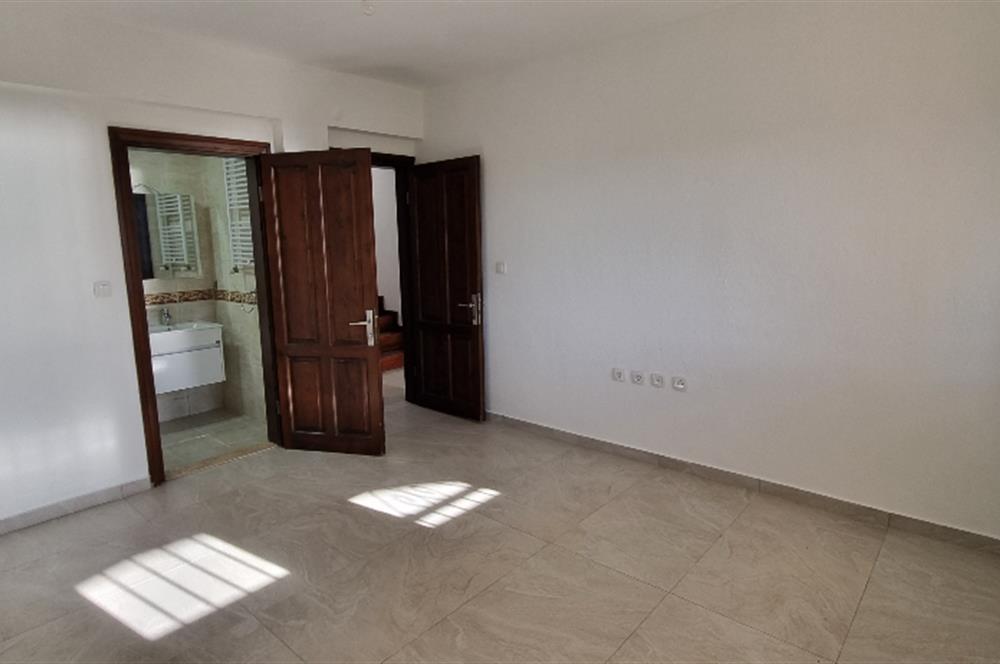 Müstakil  deniz manzaralı dubleks kiralık villa