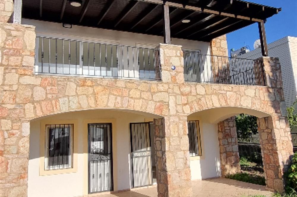 Müstakil  deniz manzaralı dubleks kiralık villa