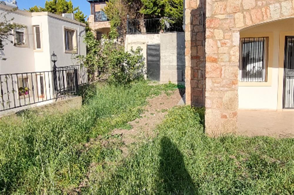 Müstakil  deniz manzaralı dubleks kiralık villa