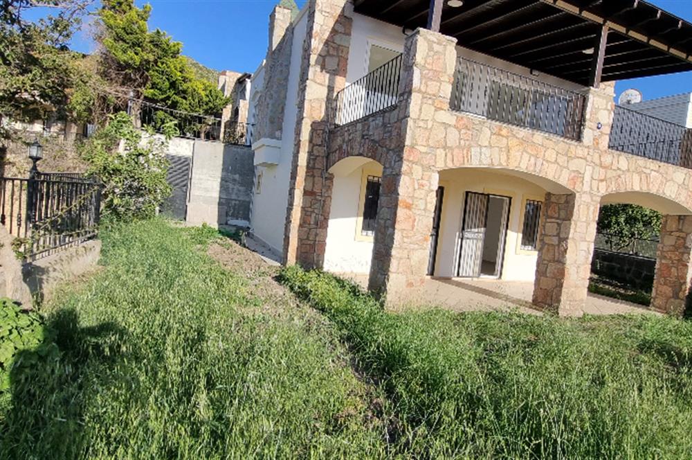 Müstakil  deniz manzaralı dubleks kiralık villa