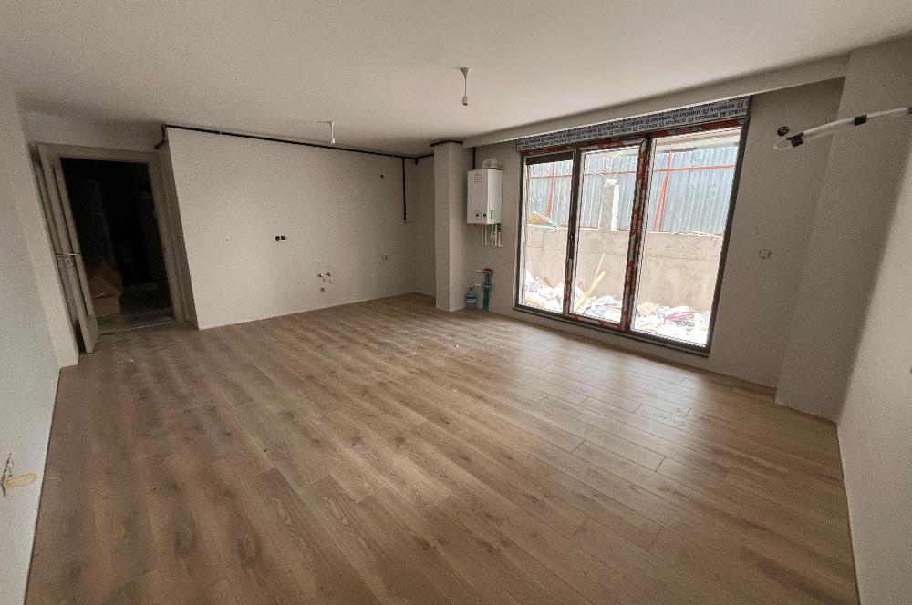 ÇINAR MAHALLESİ'NDE SAHİLE YAKIN ÖN CEPHE 0 BİNA LÜX 2+1