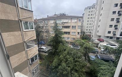 Kadıköy Merdivenköy Mah 2+1 kiralık Daire