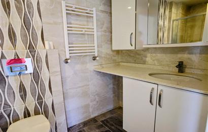 Göztepe'de Kiralık 3+1 Ebeveyn Banyolu Lüks Daire