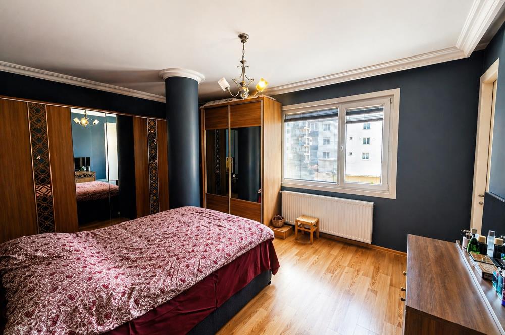ÇEKMEKÖY TAŞDELEN MANOLYA SİTESİNDE SATILIK 3+1 FIRSAT DAİRE