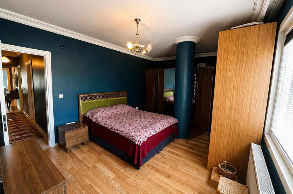 ÇEKMEKÖY TAŞDELEN MANOLYA SİTESİNDE SATILIK 3+1 FIRSAT DAİRE