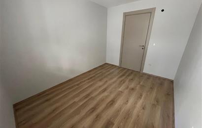 ÇINAR MAHALLESİ'NDE SAHİLE YAKIN ÖN CEPHE 0 BİNA LÜX 2+1