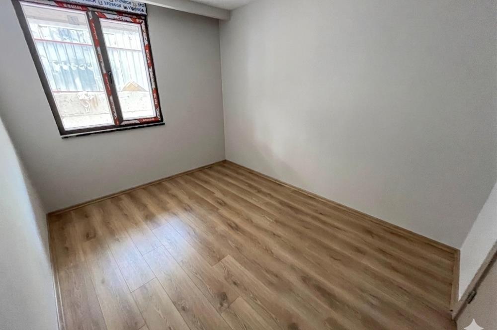 ÇINAR MAHALLESİ'NDE SAHİLE YAKIN ÖN CEPHE 0 BİNA LÜX 2+1