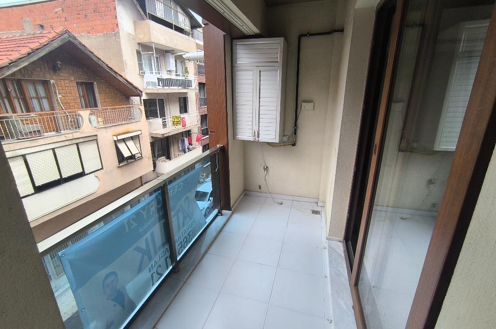  FIRSAT! ÇİĞLİDE MERKEZİ KONUMDA 3+1 YATIRIMLIK & OTURUMLUK