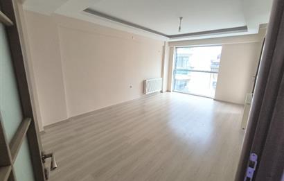  FIRSAT! ÇİĞLİDE MERKEZİ KONUMDA 3+1 YATIRIMLIK & OTURUMLUK