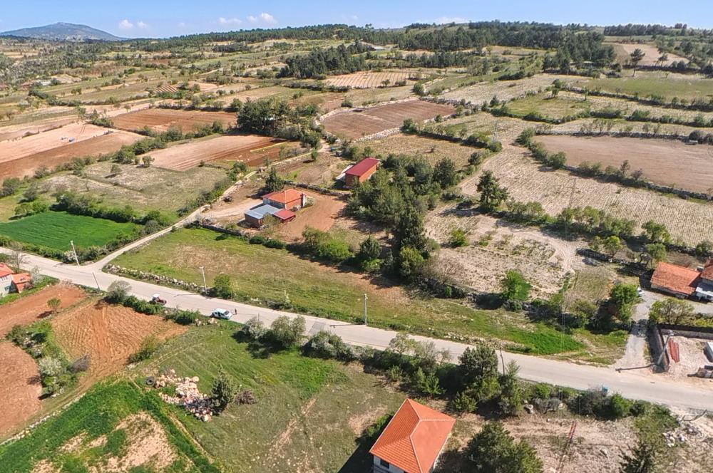 C21 LOFT'TAN PAMUKKALE AKÇAPINAR KÖYİÇİ 3.080 M² SATILIK TARLA