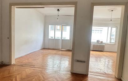 GÜMÜŞSUYUNDA SATILIK 1+1,5 BALKONLU AİRNB UYGUN SATILIK DAİRE