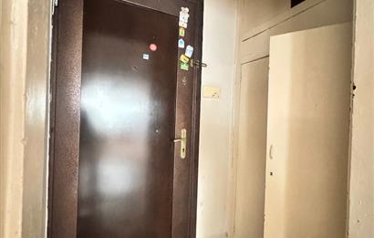 GÜMÜŞSUYUNDA SATILIK 1+1,5 BALKONLU AİRNB UYGUN SATILIK DAİRE