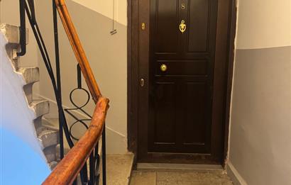 GÜMÜŞSUYUNDA SATILIK 1+1,5 BALKONLU AİRNB UYGUN SATILIK DAİRE