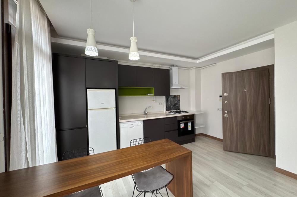 C21 LOFT'TAN FORUM STARBUCKS ARKASINDA 1+1 KİRALIK APART