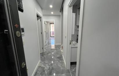 Küçükyalı Merkezde Sıfır Modern Teraslı 3+2 Satılık Dubleks