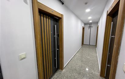 Küçükyalı Merkezde Sıfır Modern Teraslı 3+2 Satılık Dubleks