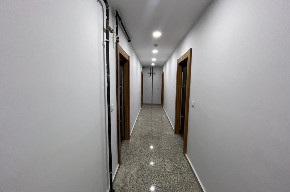Küçükyalı Merkezde Sıfır Modern Teraslı 3+2 Satılık Dubleks