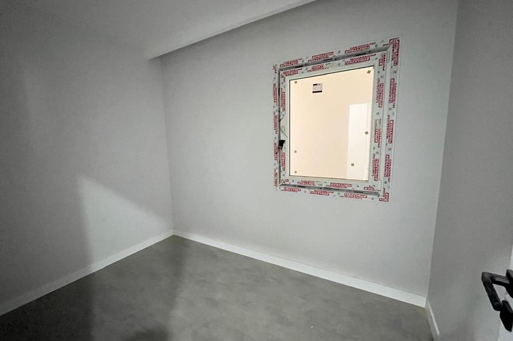 Küçükyalı Merkezde Sıfır Modern Teraslı 3+2 Satılık Dubleks