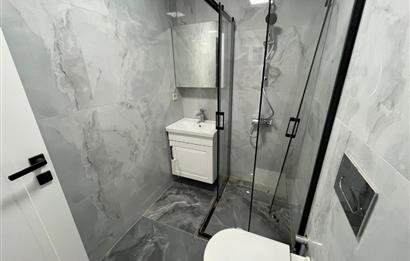 Küçükyalı Merkezde Sıfır Modern Teraslı 3+2 Satılık Dubleks