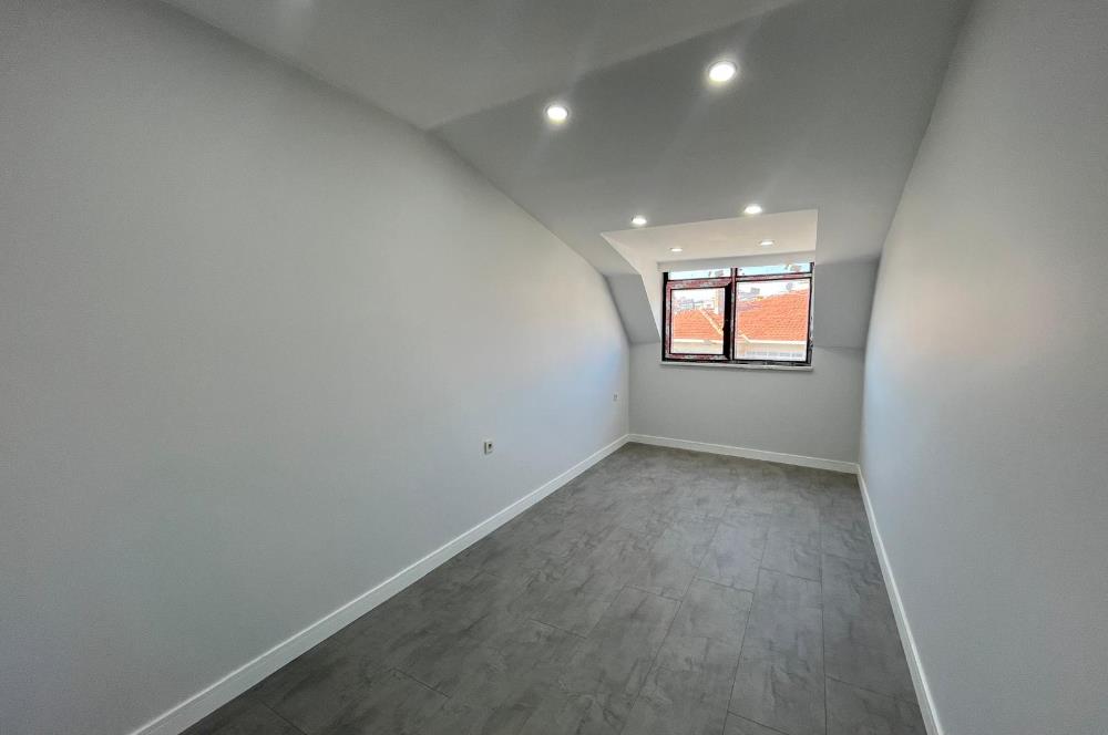 Küçükyalı Merkezde Sıfır Modern Teraslı 3+2 Satılık Dubleks