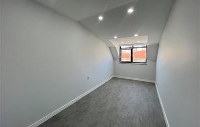 Küçükyalı Merkezde Sıfır Modern Teraslı 3+2 Satılık Dubleks