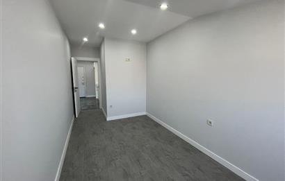 Küçükyalı Merkezde Sıfır Modern Teraslı 3+2 Satılık Dubleks