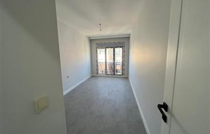 Küçükyalı Merkezde Sıfır Modern Teraslı 3+2 Satılık Dubleks