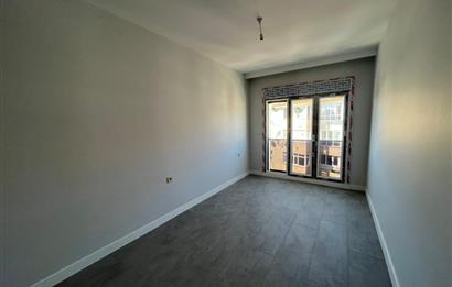 Küçükyalı Merkezde Sıfır Modern Teraslı 3+2 Satılık Dubleks