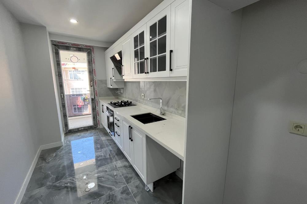 Küçükyalı Merkezde Sıfır Modern Teraslı 3+2 Satılık Dubleks