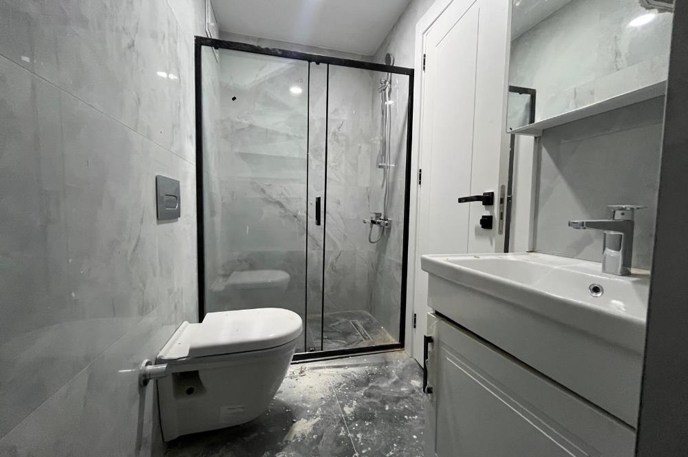 Küçükyalı Merkezde Sıfır Modern Teraslı 3+2 Satılık Dubleks