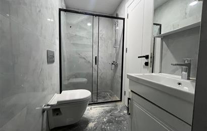 Küçükyalı Merkezde Sıfır Modern Teraslı 3+2 Satılık Dubleks