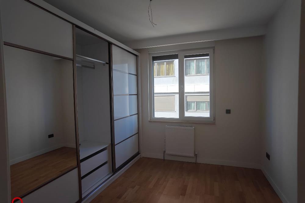 Göztepe'de Kiralık 3+1 Ebeveyn Banyolu Lüks Daire