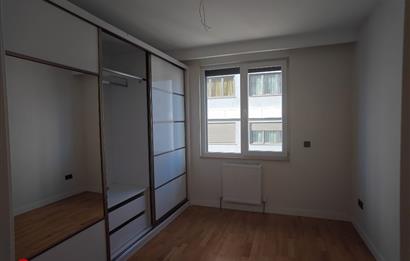 Göztepe'de Kiralık 3+1 Ebeveyn Banyolu Lüks Daire