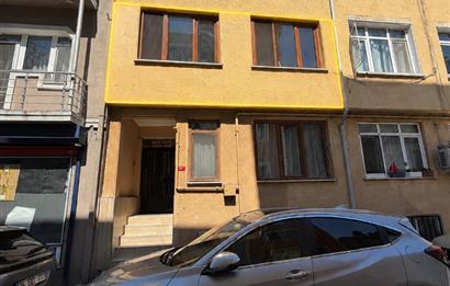 Sarıyer Merkezde Sahile Yakın 2+1 Satılık Daire