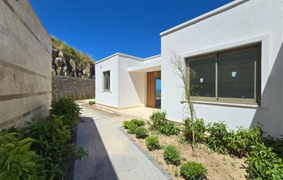 Bodrum Yalıkavak Panaromik deniz manzaralı satılık tek kat sıfır villa