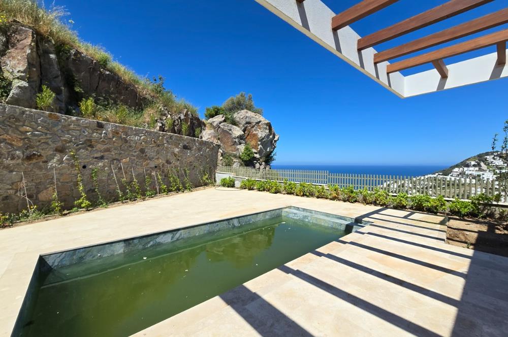 Bodrum Yalıkavak Panaromik deniz manzaralı satılık tek kat sıfır villa