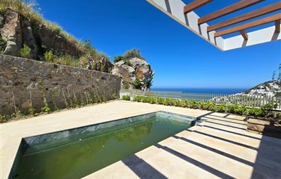 Bodrum Yalıkavak Panaromik deniz manzaralı satılık tek kat sıfır villa