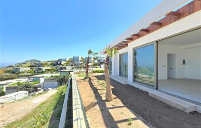 Bodrum Yalıkavak Panaromik deniz manzaralı satılık tek kat sıfır villa