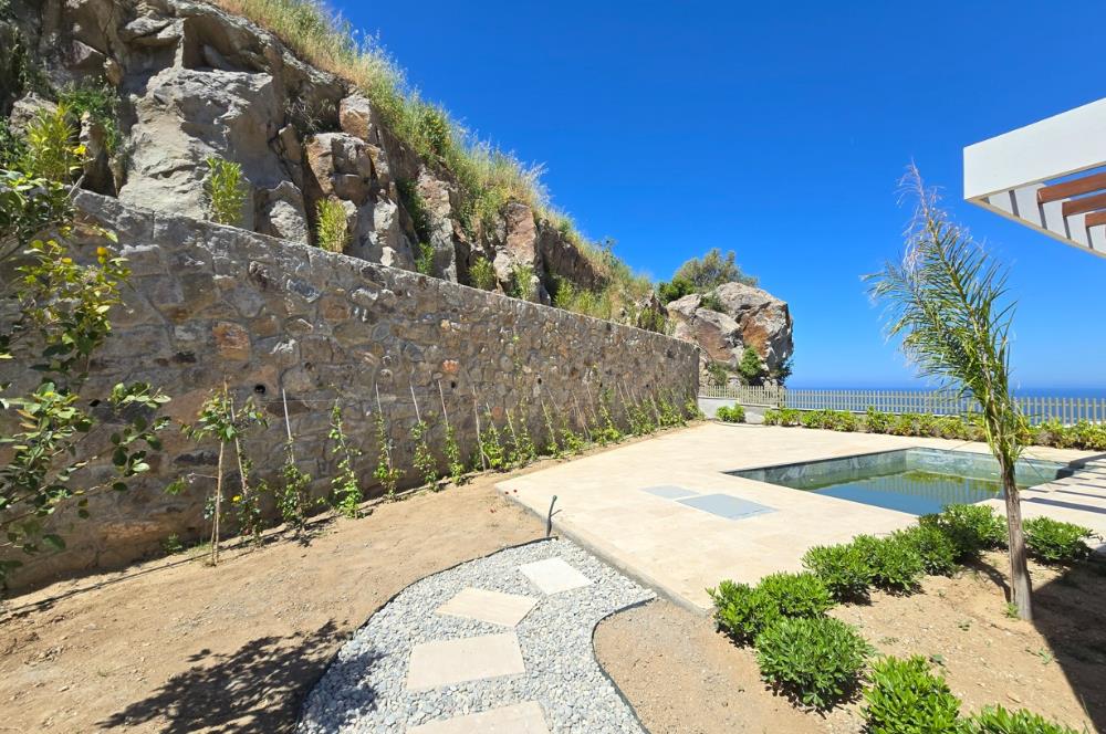 Bodrum Yalıkavak Panaromik deniz manzaralı satılık tek kat sıfır villa