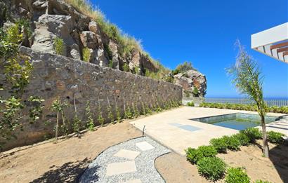Bodrum Yalıkavak Panaromik deniz manzaralı satılık tek kat sıfır villa