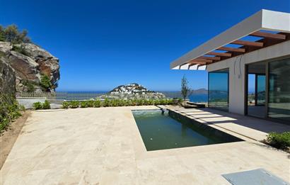 Bodrum Yalıkavak Panaromik deniz manzaralı satılık tek kat sıfır villa