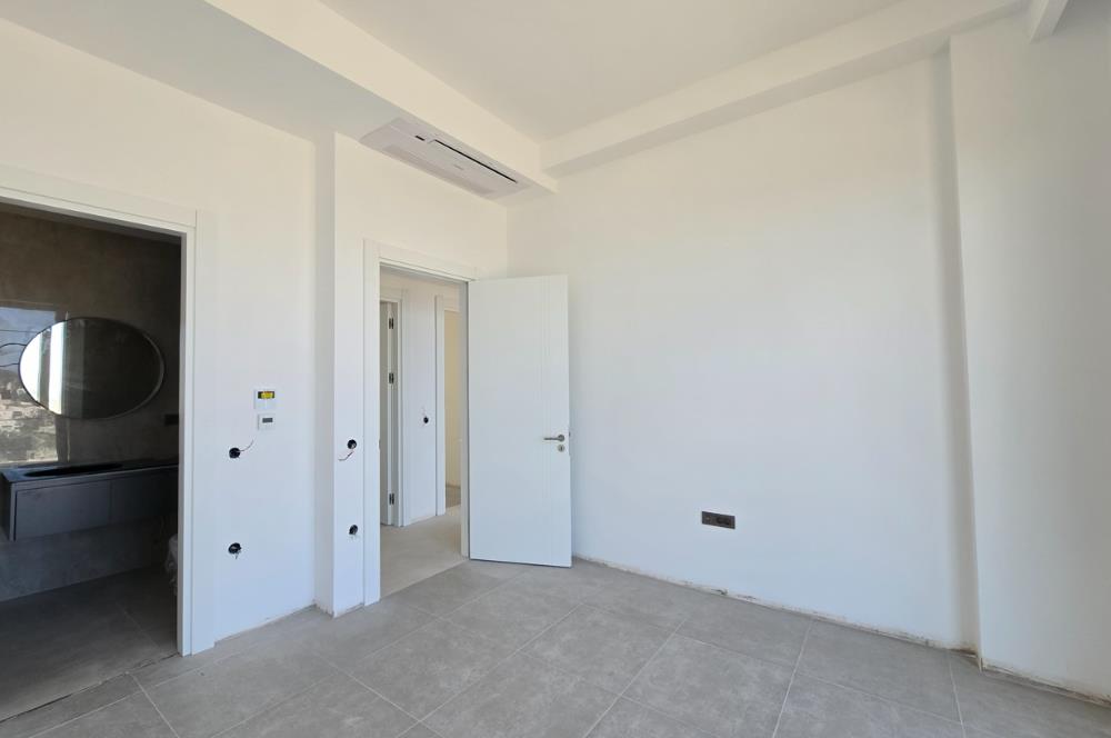 Bodrum Yalıkavak Panaromik deniz manzaralı satılık tek kat sıfır villa