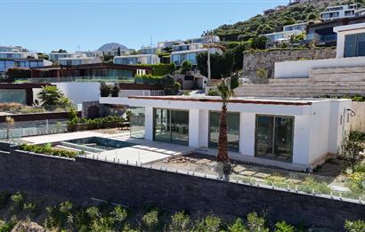 Bodrum Yalıkavak Panaromik deniz manzaralı satılık tek kat sıfır villa