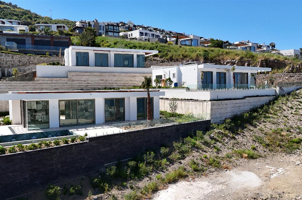 Bodrum Yalıkavak Panaromik deniz manzaralı satılık tek kat sıfır villa