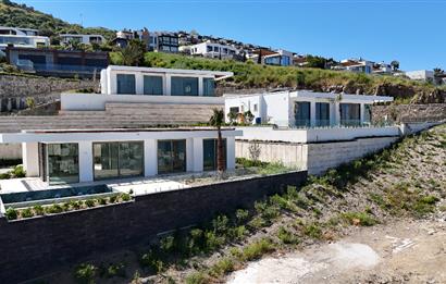 Bodrum Yalıkavak Panaromik deniz manzaralı satılık tek kat sıfır villa