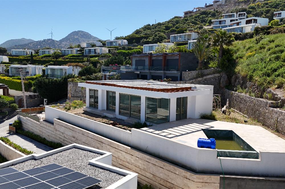 Bodrum Yalıkavak Panaromik deniz manzaralı satılık tek kat sıfır villa