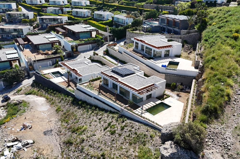 Bodrum Yalıkavak Panaromik deniz manzaralı satılık tek kat sıfır villa