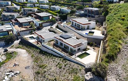Bodrum Yalıkavak Panaromik deniz manzaralı satılık tek kat sıfır villa