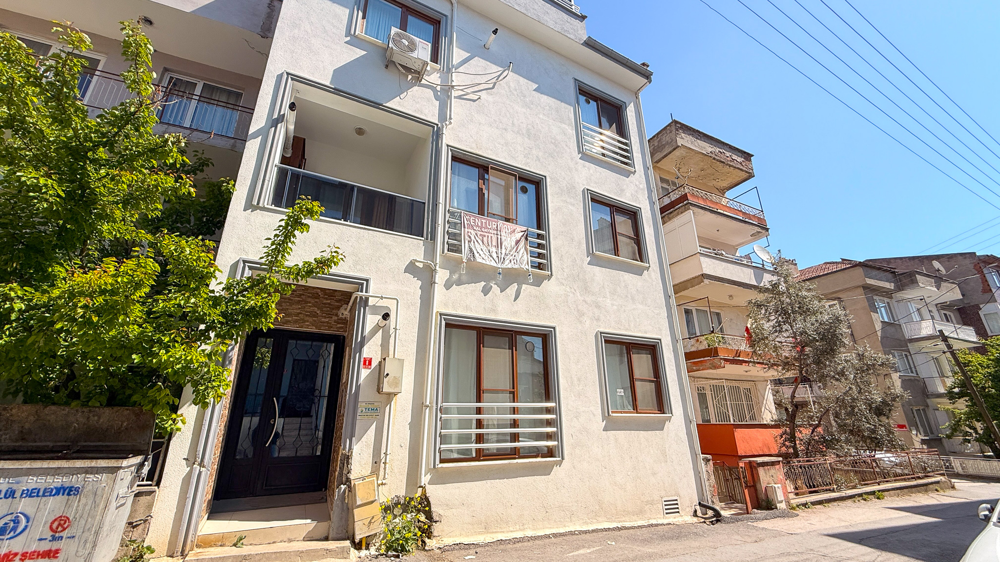 C21 Bal'dan NEF Yakını Satılık 2+1 Daire
