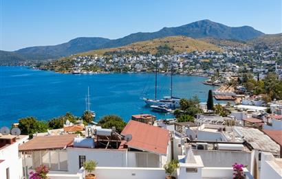 Bodrum Türkbükü Deniz Manzaralı Plaj Kullanımlı 2+2 Tripleks